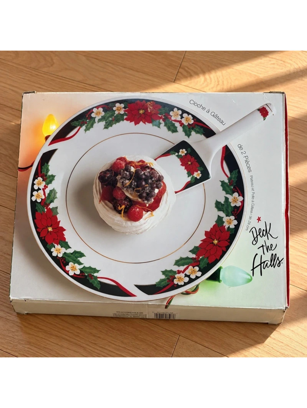 Vintage Tienshan Deck the Halls Christmas Cake Plate Server Set Boxed